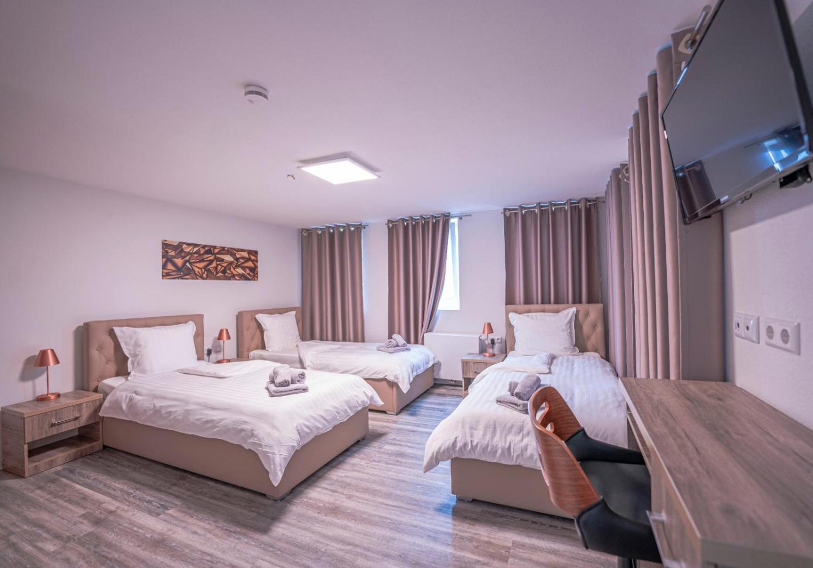 Village Bistro & Bar Fremdenzimmer Dettingen an der Erms Kültér fotó