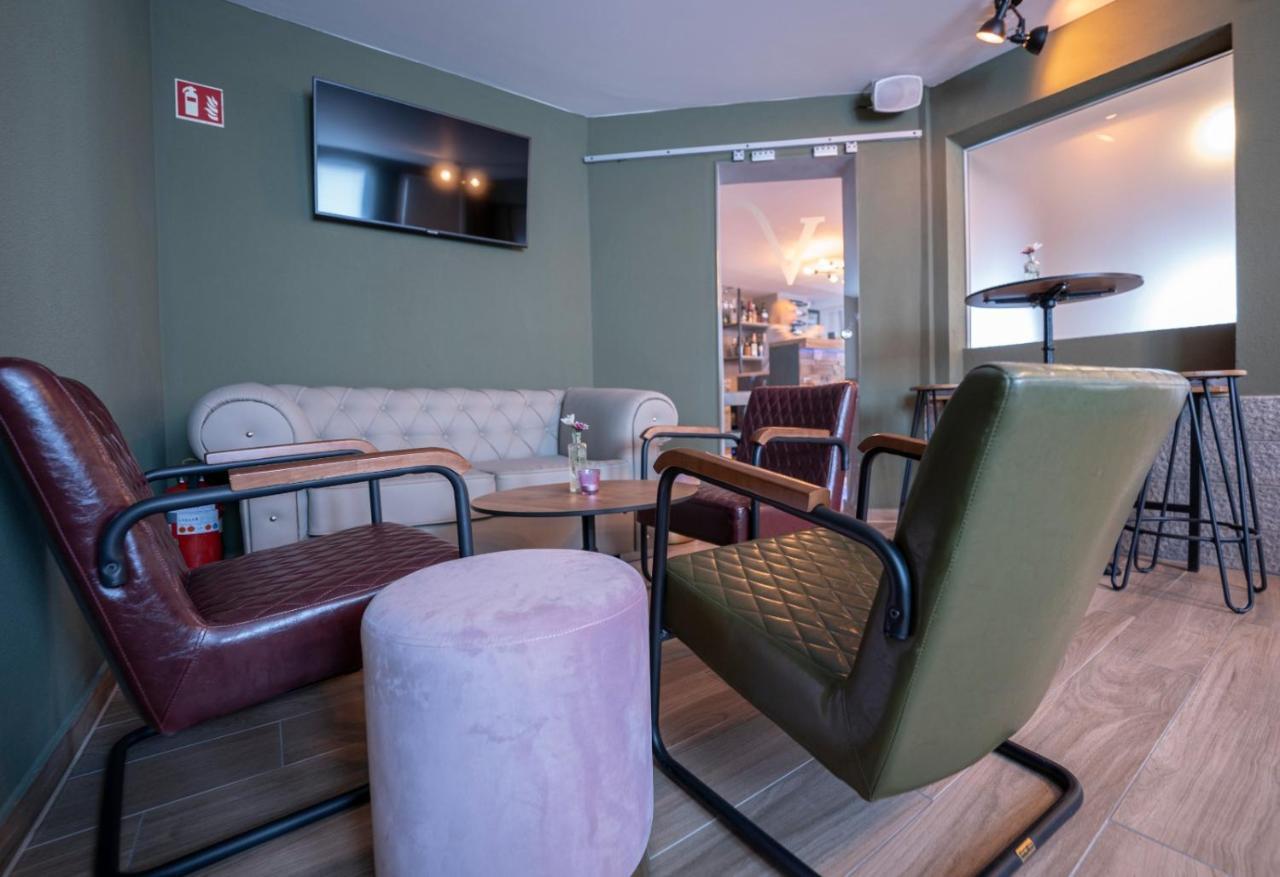 Village Bistro & Bar Fremdenzimmer Dettingen an der Erms Kültér fotó