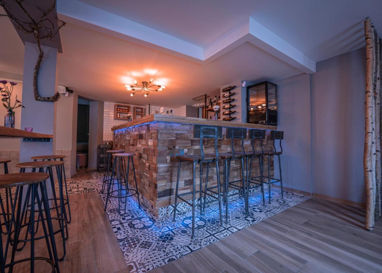 Village Bistro & Bar Fremdenzimmer Dettingen an der Erms Kültér fotó