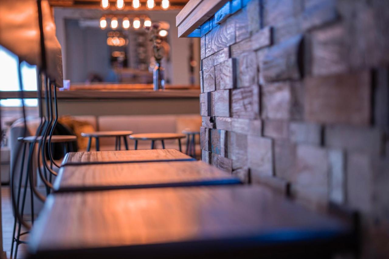 Village Bistro & Bar Fremdenzimmer Dettingen an der Erms Kültér fotó