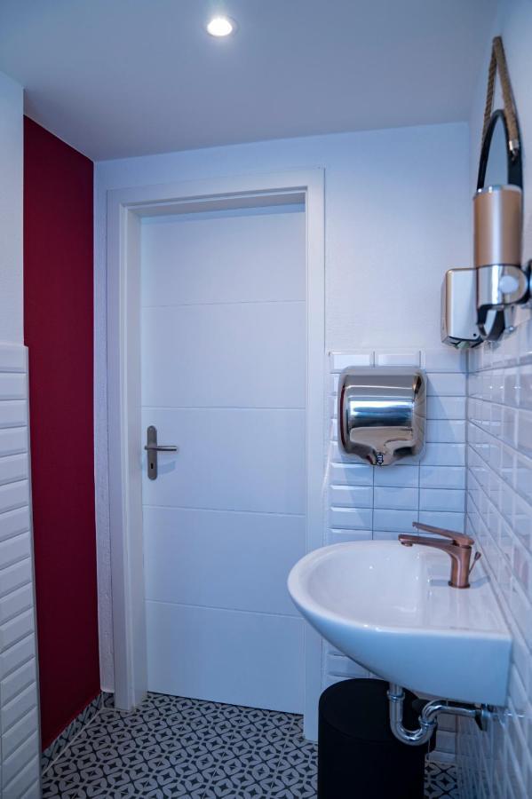 Village Bistro & Bar Fremdenzimmer Dettingen an der Erms Kültér fotó
