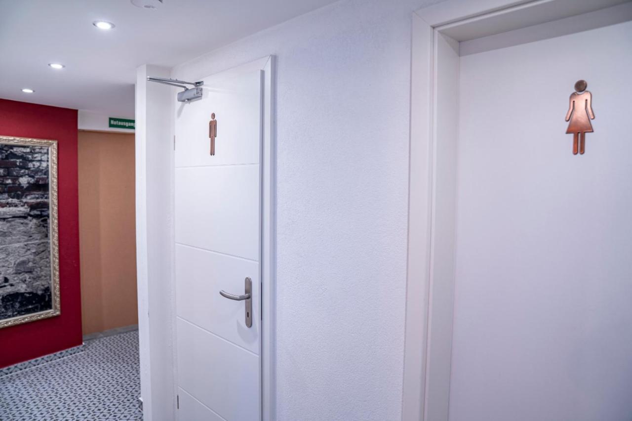 Village Bistro & Bar Fremdenzimmer Dettingen an der Erms Kültér fotó