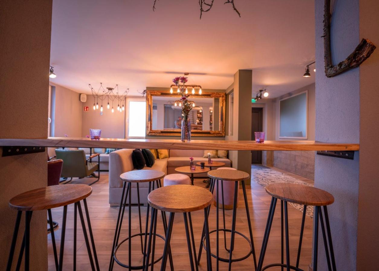 Village Bistro & Bar Fremdenzimmer Dettingen an der Erms Kültér fotó