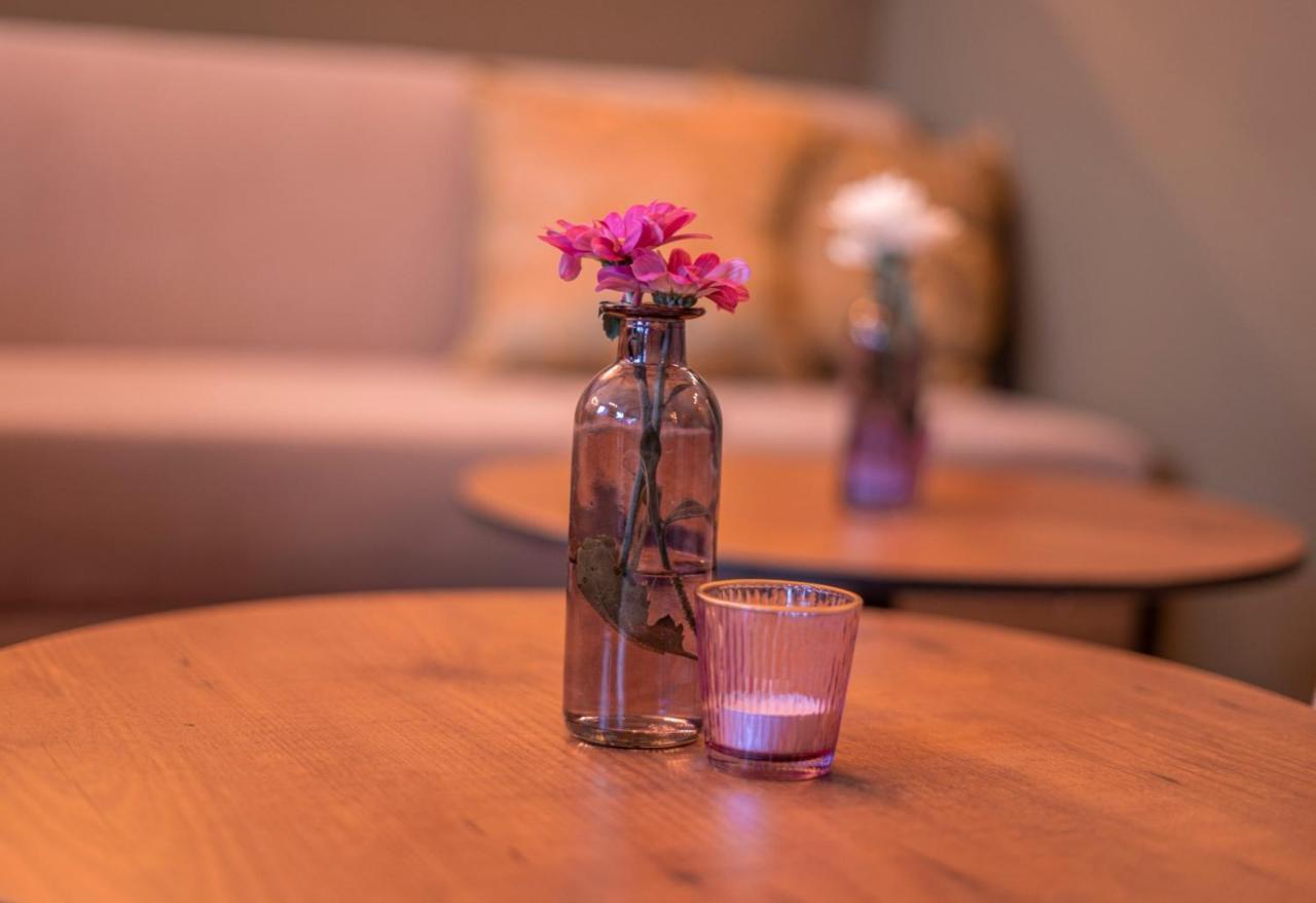 Village Bistro & Bar Fremdenzimmer Dettingen an der Erms Kültér fotó