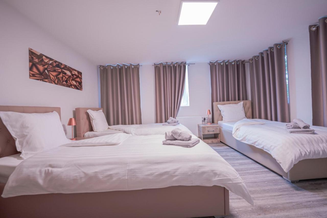 Village Bistro & Bar Fremdenzimmer Dettingen an der Erms Kültér fotó